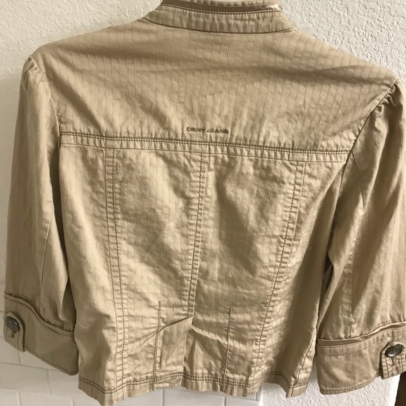 DKNY - Picture 2 of 5